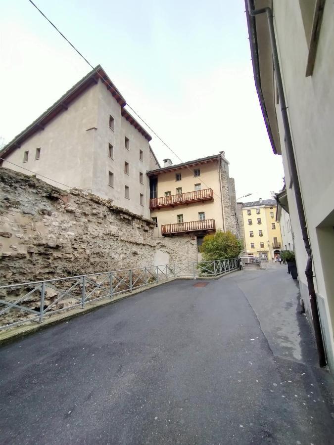 Vevey 5 By Hili Apartment Aosta Bagian luar foto