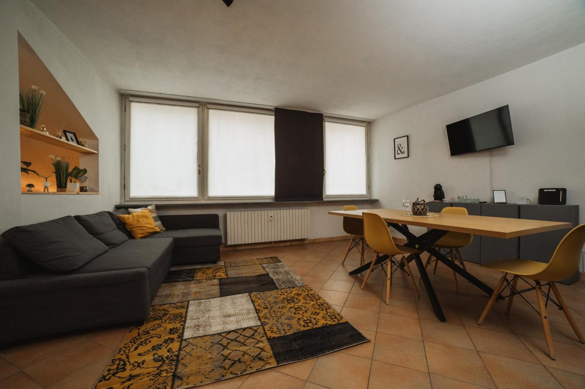 Vevey 5 By Hili Apartment Aosta Bagian luar foto