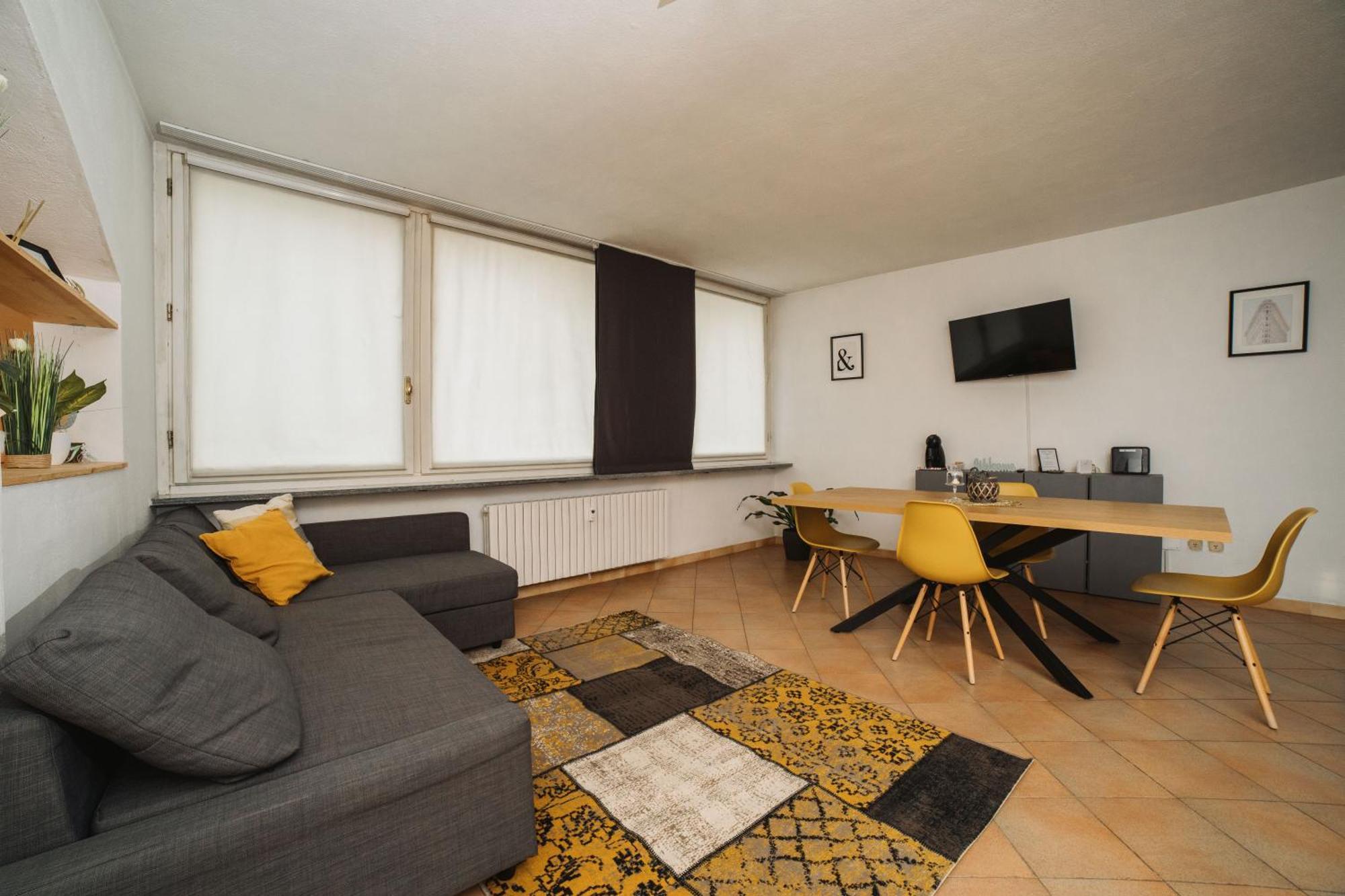 Vevey 5 By Hili Apartment Aosta Bagian luar foto